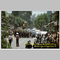 14522 Prozession zur Verbrennung Bali 1986.jpg